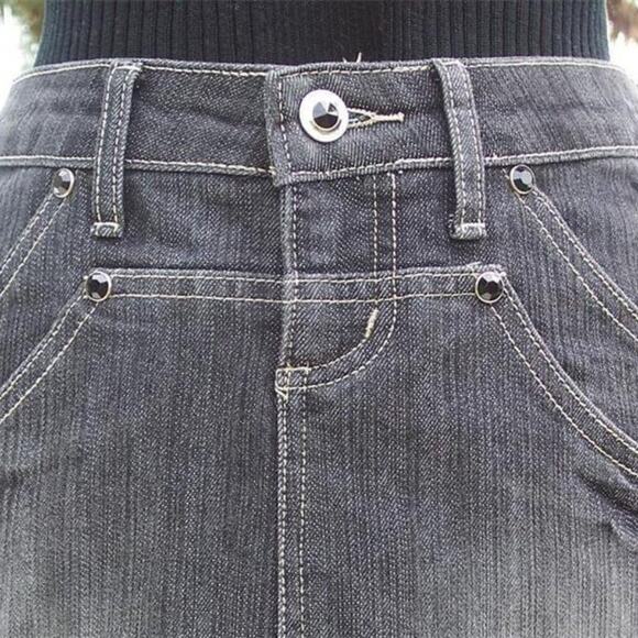 Cache Denim Black Gray Wash Rhinestone Stud Detail Skirt New Stretch $98 NWT - Picture 2 of 5